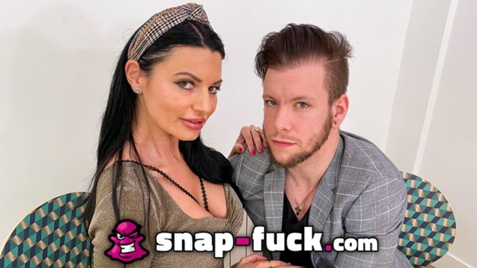 Ania Kinski's cum on pussy porn by Snap-Fuck