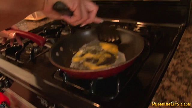 Jewels Jade in videata hardcore di Premium GFs