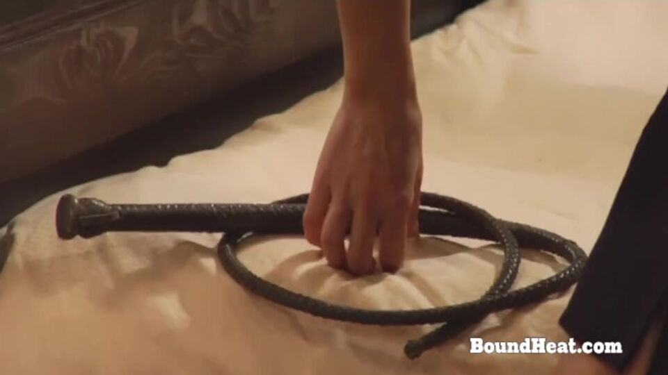 Watch cute hustler's sex