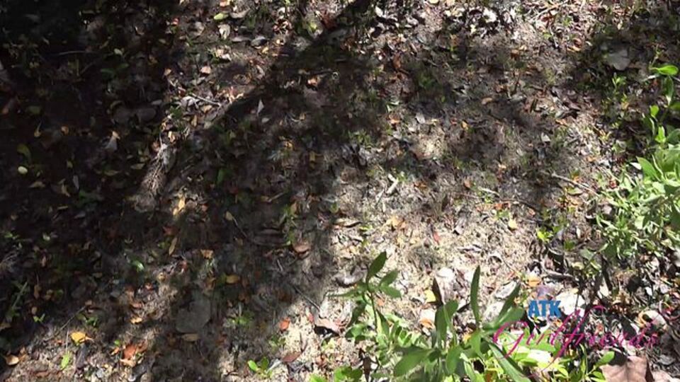 La putita Riley Rose - pornografía de estrella porno - ATK Girlfriends