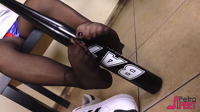 Modesta Harley Quinn in film piedi