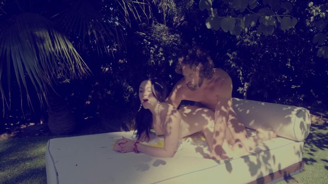 Película de caliente protagonizado por la pervertida Brad Newman y Petra Blair