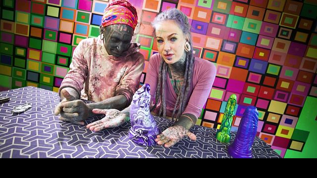 Xxx de fetiche protagonizado por la perversa Anuskatzz y Lily Lu