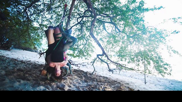 Mira película con la adorable Anuskatzz y Lily Lu